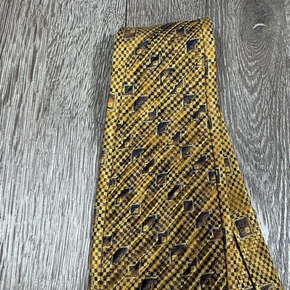 BRIONI TIE Geometric on Gold Brown Pleated Silk Necktie - Picture 2 of 10